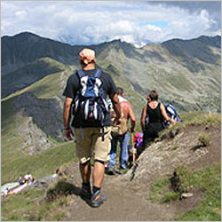 trekking