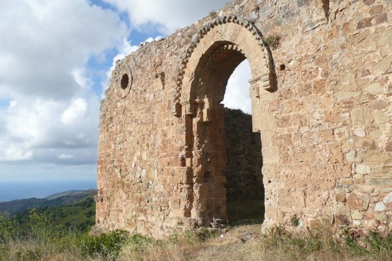 SENTIERO AI RUDERI DELL’ABBAZIA DI SAN GIORGIO