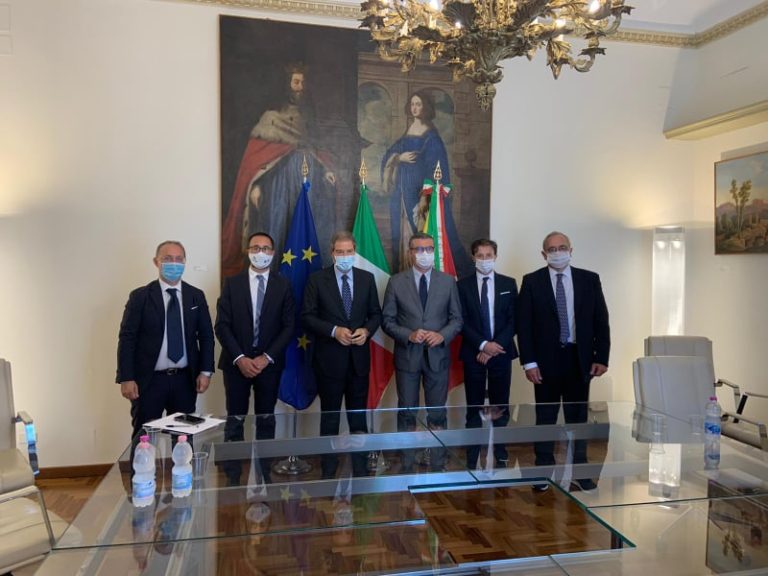 IL PRESIDENTE MUSUMECI E L’ASSESSORE AL TERRITORIO INCONTRANO ALLA REGIONE I NEO PRESIDENTI DEI PARCHI SICILIANI.I Parchi come risorsa e strumenti di crescita dei territori.