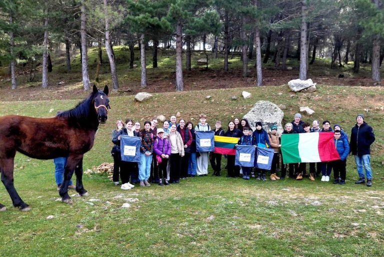 Giornata didattico-ambientale nell’ambito del progetto internazionale “Erasmus+/e Twinning project E-LEAF – Education for Living and Environmentally Active Future”, nato dalla sinergia tra la Telsiu Ateities progymnasium (Lituania) e l’I.C. “F.P. Polizzano” di Gangi nel Madonie Geopark