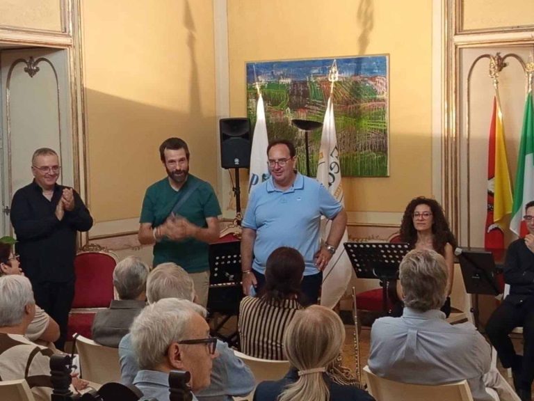 Grande successo di pubblico a Petralia Sottana per la serata con Armonia Ensemble-NOTE DI PIETRA E STORIA, PALAZZO PUCCI MARTINEZ SI È ACCESO DI MUSICA